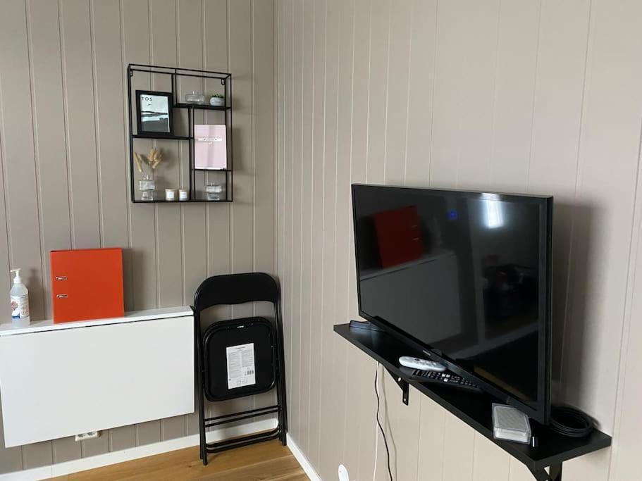 Aurora Apartment Very Close To Cable Car And Sherpatrappa Tromso Luaran gambar