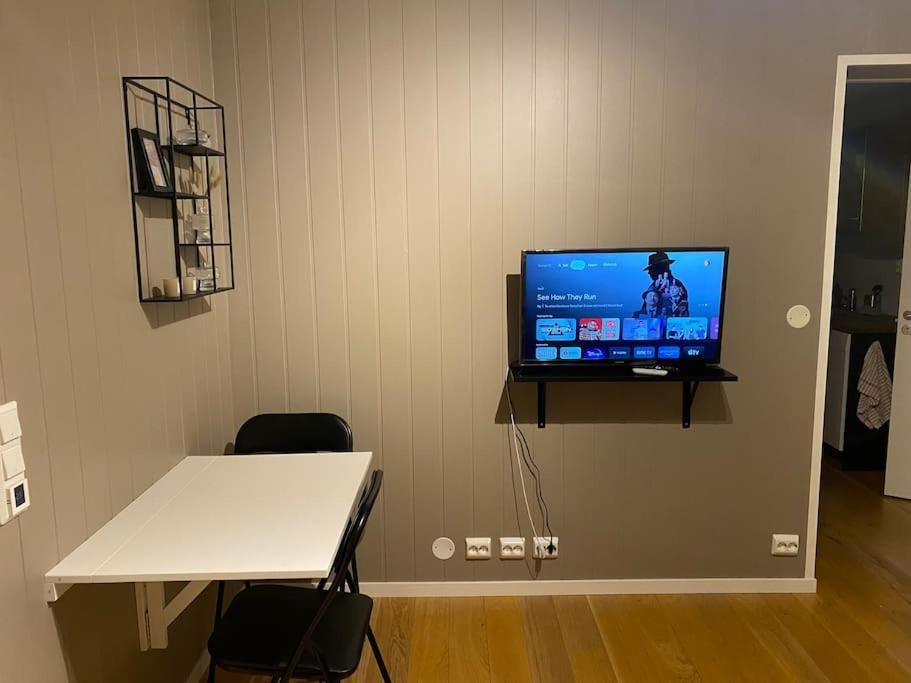 Aurora Apartment Very Close To Cable Car And Sherpatrappa Tromso Luaran gambar